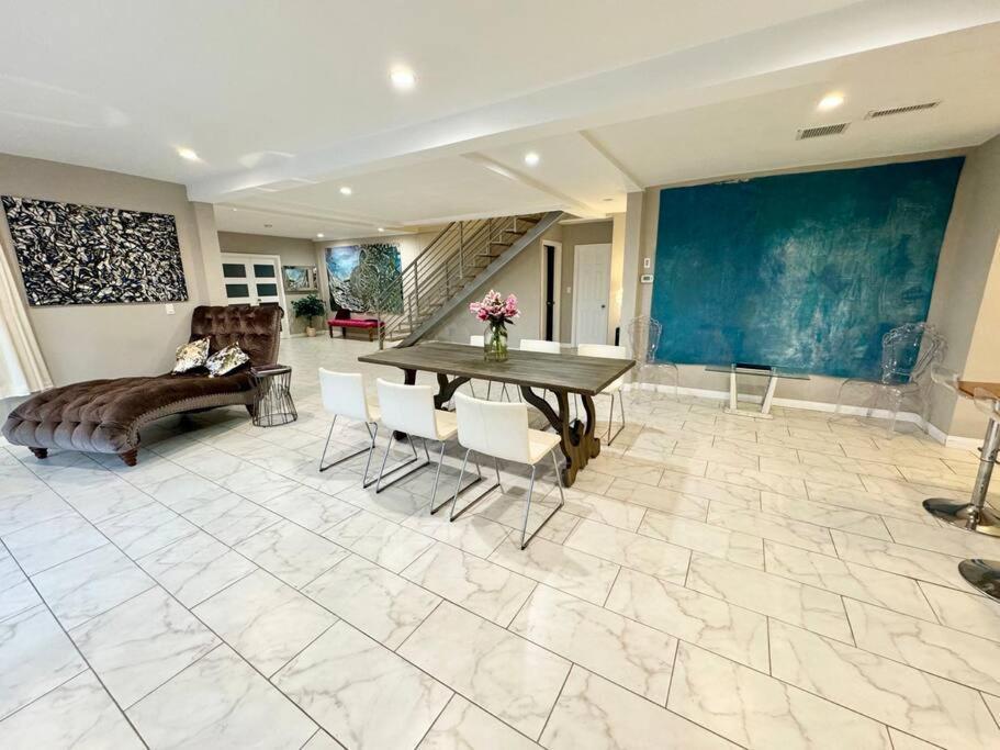 #Universal Apartment Los Angeles Ngoại thất bức ảnh